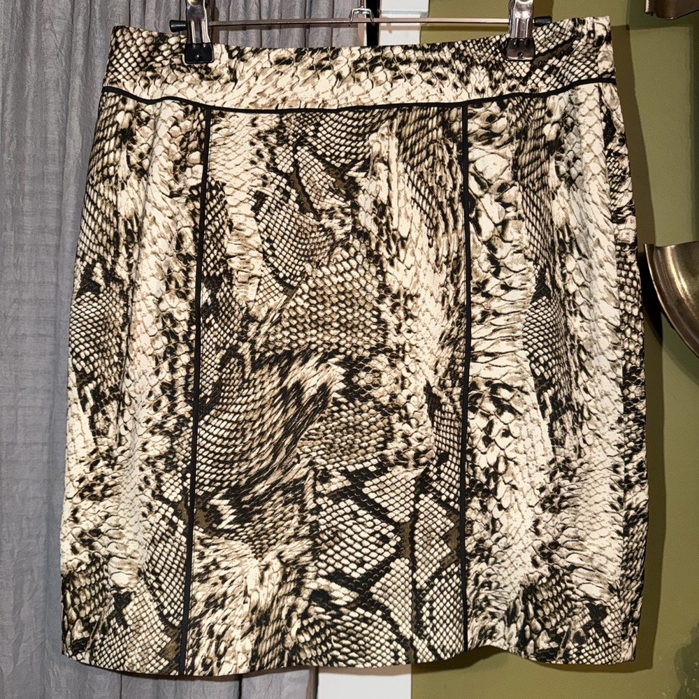 Cache Snakeskin Pattern Skirt